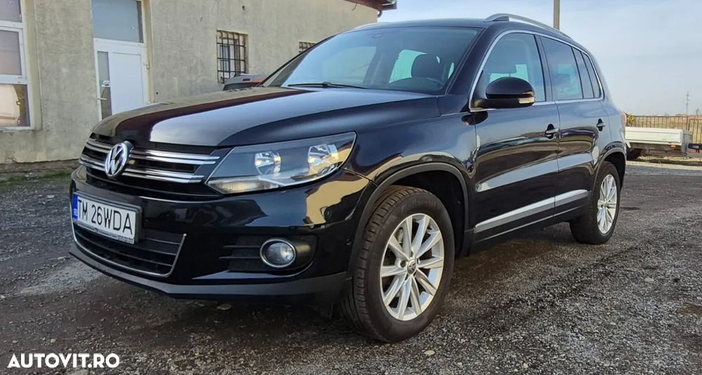 Volkswagen Tiguan - 1