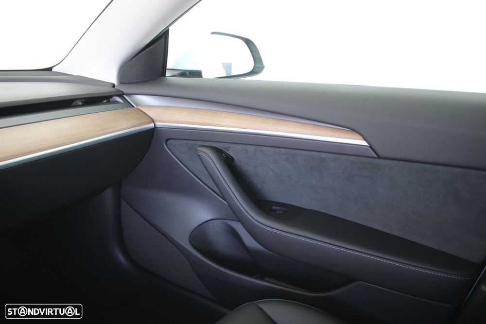 Tesla Model 3 Long Range Tração Integral - 23