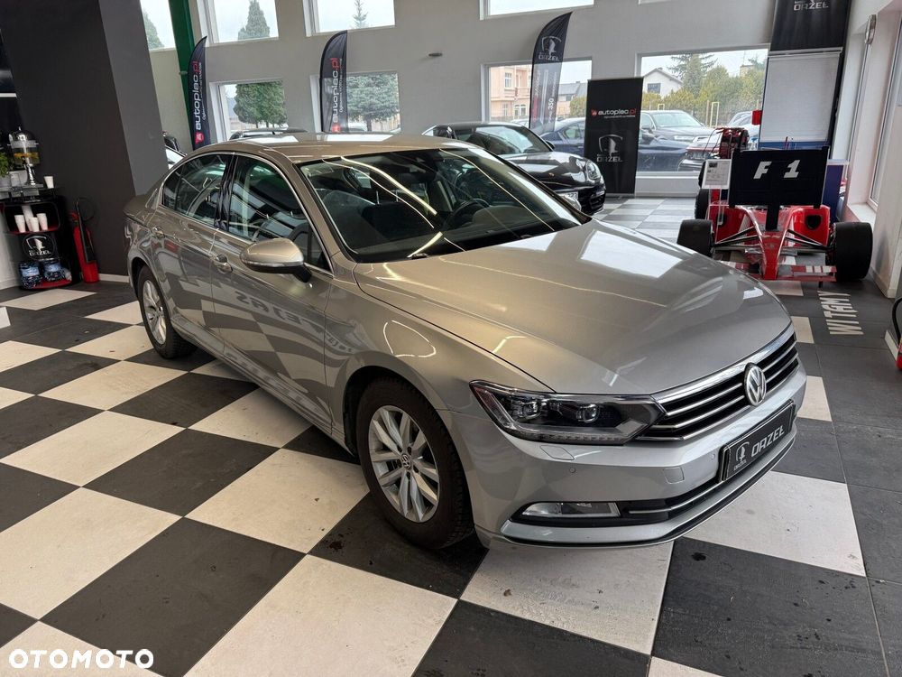 Volkswagen Passat - 3