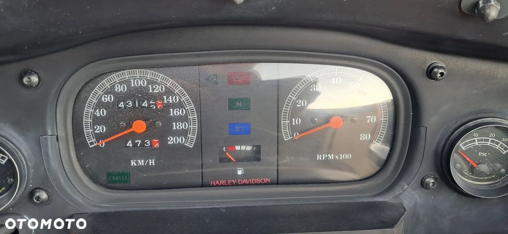 Harley-Davidson Electra - 12