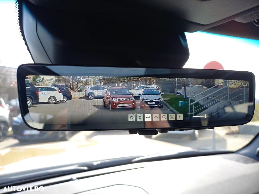 Toyota Land Cruiser - 35