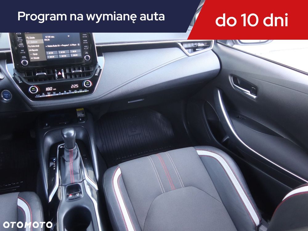 Toyota Corolla - 10