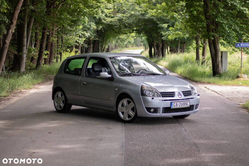 Renault Clio - 6
