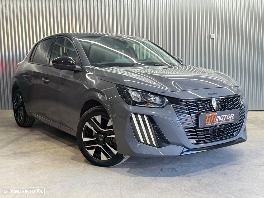 Peugeot 208 - 4