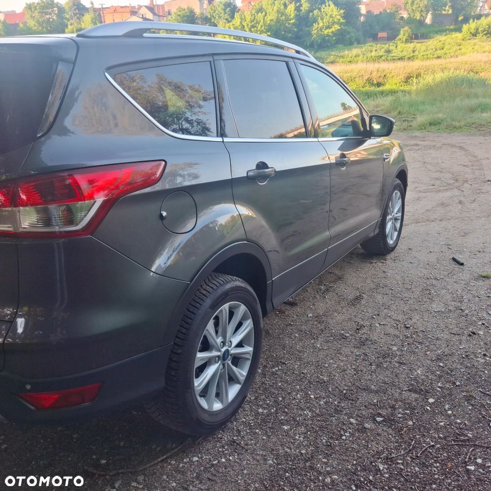 Ford Kuga 2.0 TDCi 4x4 Titanium - 3