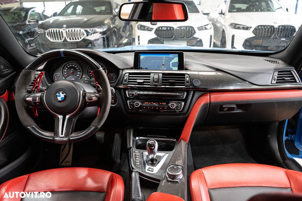 BMW M4 Coupe DKG - 33