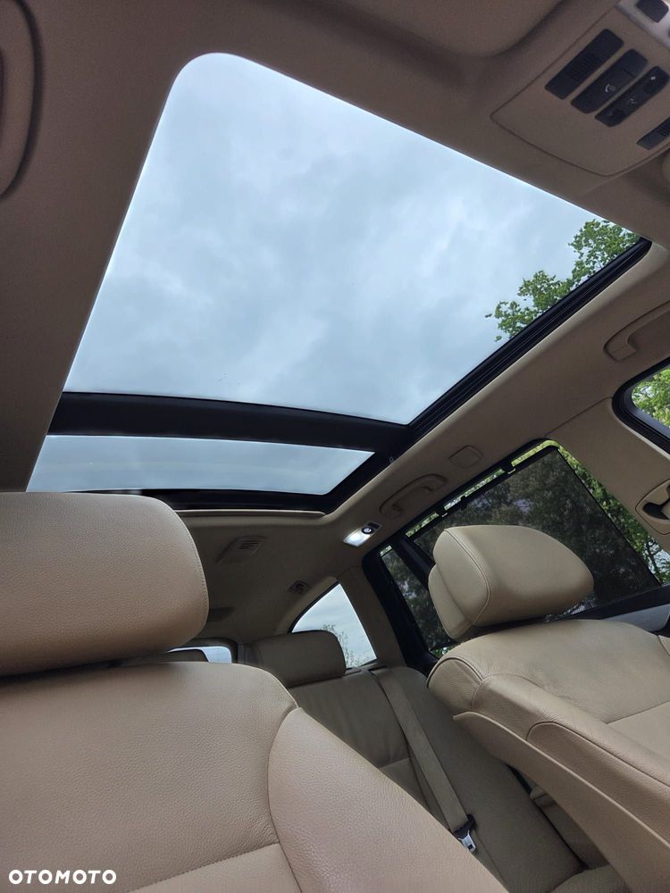 BMW Seria 5 520d - 28