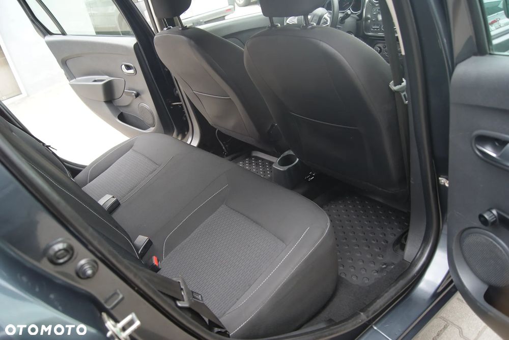 Dacia Logan 1.2 16V Laureate - 18