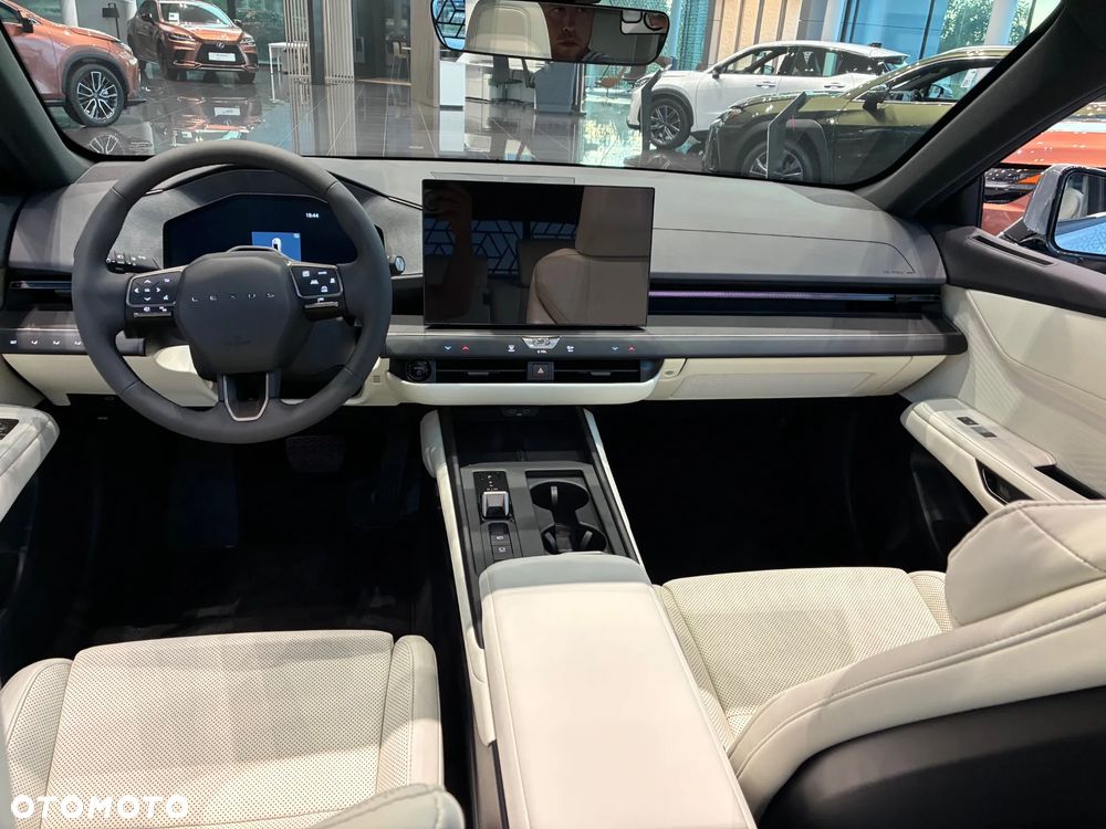 Lexus ES 500e Prestige AWD - 10