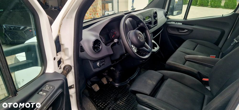 Mercedes-Benz Sprinter 519 - 29