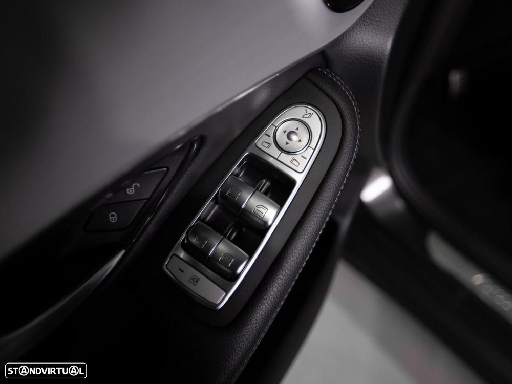 Mercedes-Benz GLC 300 de 4Matic - 14