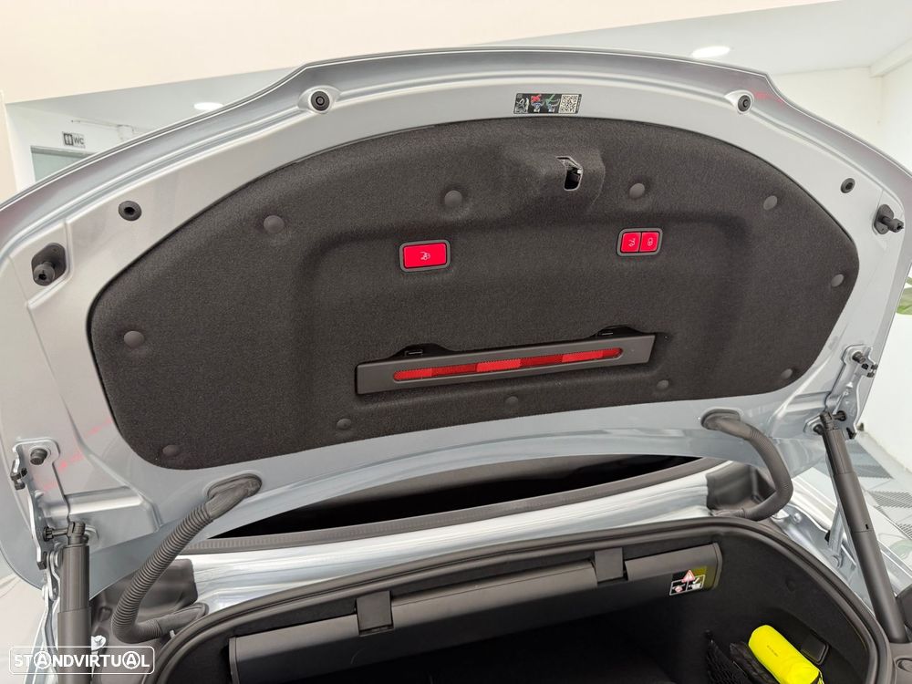 Mercedes-Benz SL 63 AMG 4Matic+ - 22