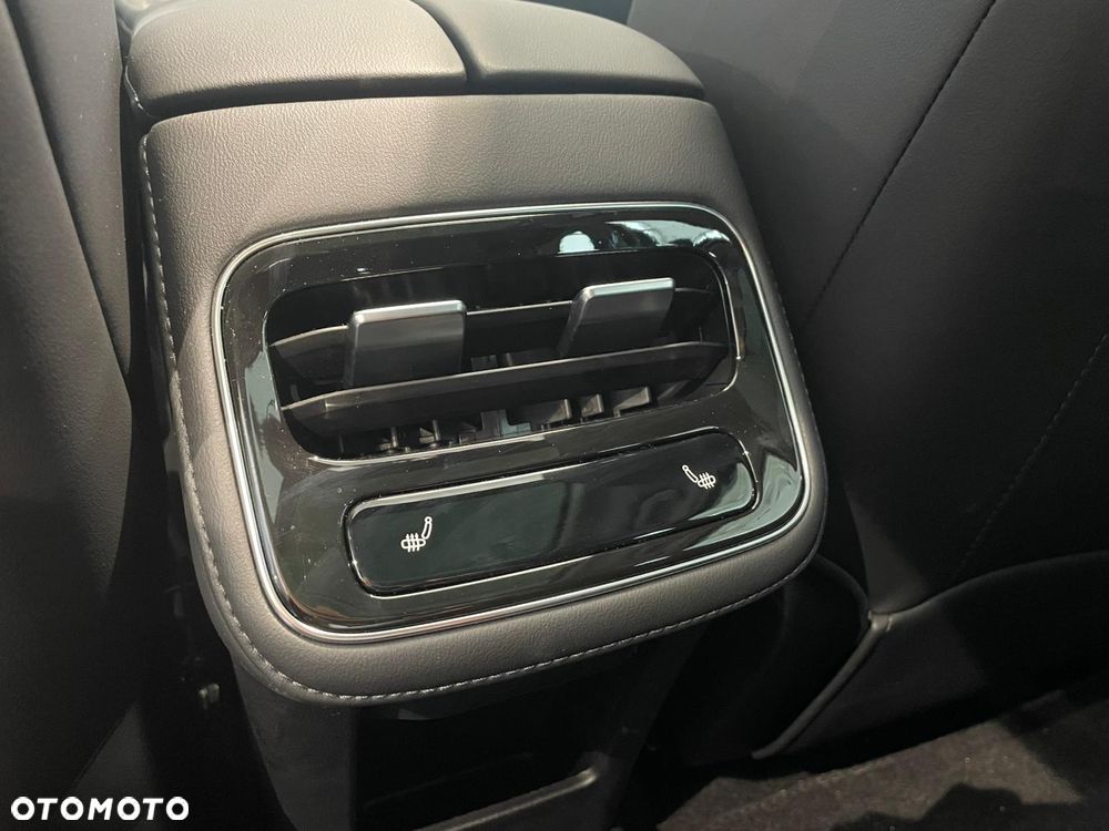 Chery Tiggo 8 1.6 T-GDI Prestige DCT - 35