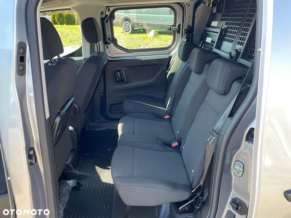 Opel Combo Cargo Combo Cargo Załogowy XL Diesel 102 KM Manual - 19