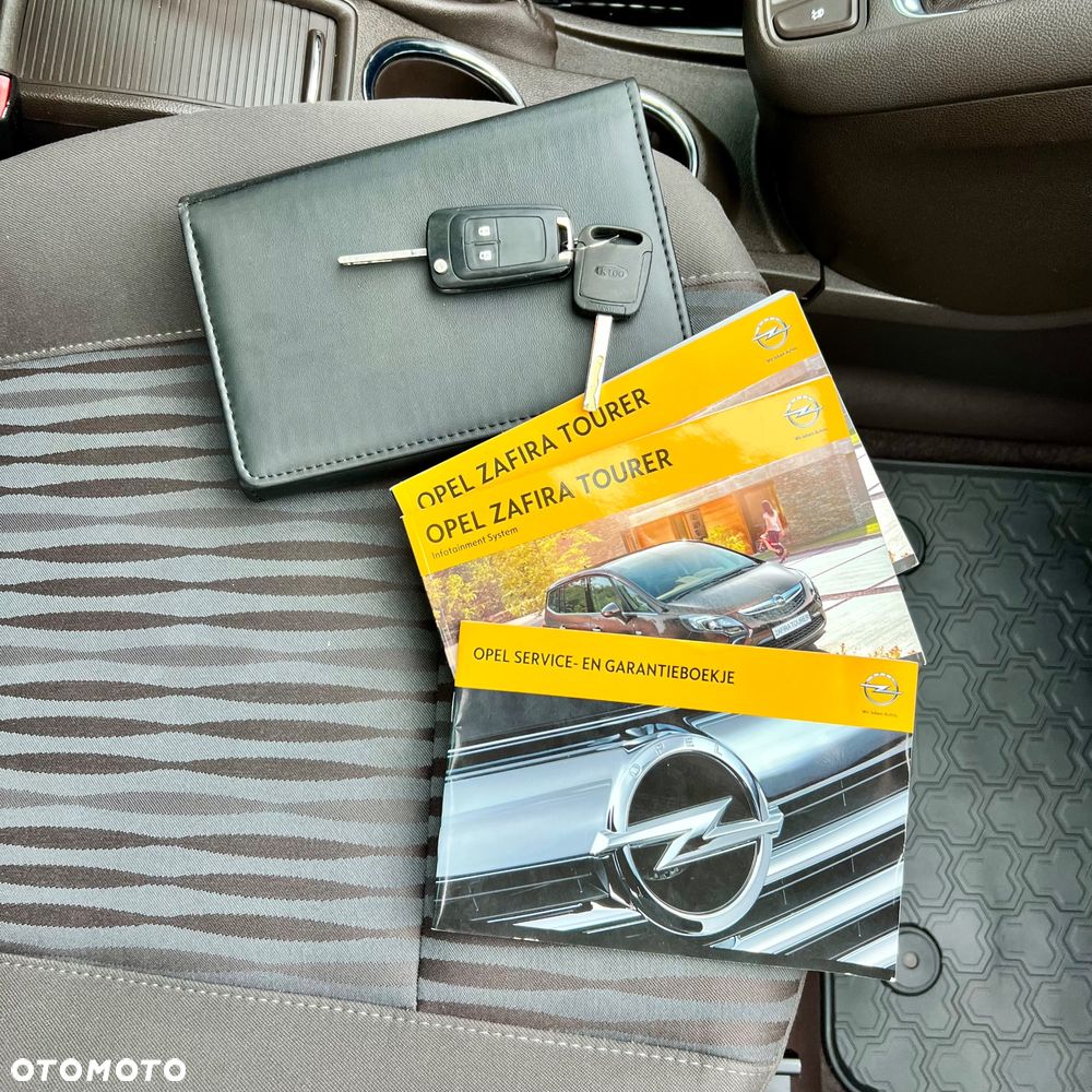 Opel Zafira 1.4 T Cosmo - 26