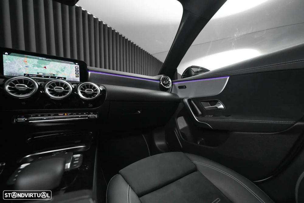 Mercedes-Benz CLA 250 e Shooting Brake AMG Line - 15