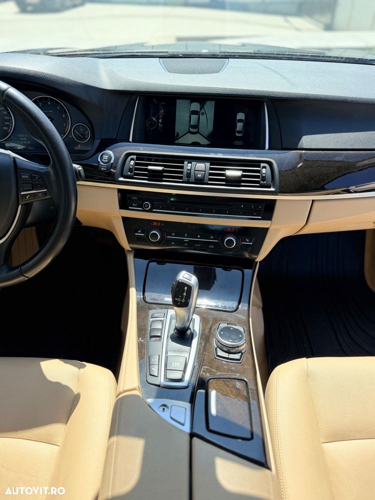 BMW Seria 5 520i Aut. - 2