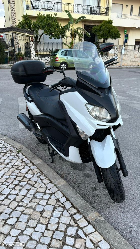 Yamaha X-Max - 2