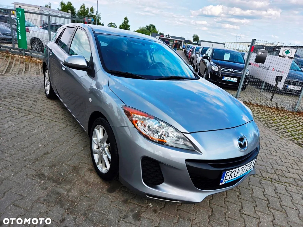 Mazda 3 1.6 CD Exclusive + - 22