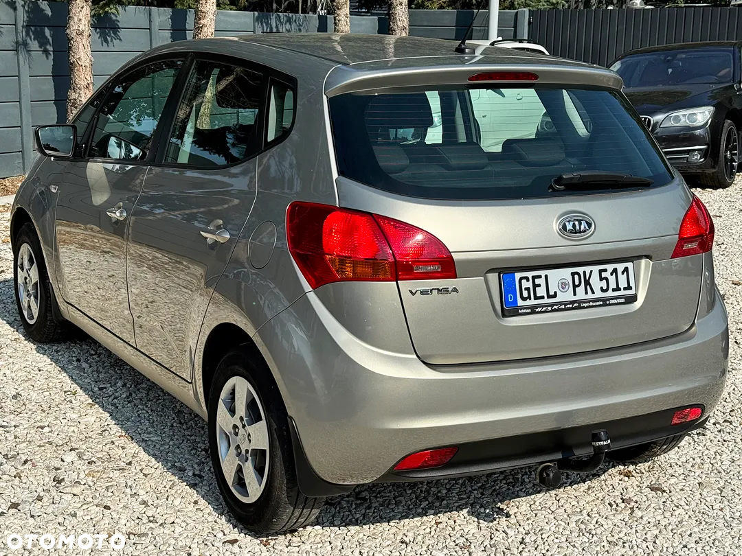 Kia Venga 1.4 CVVT Business Line - 10