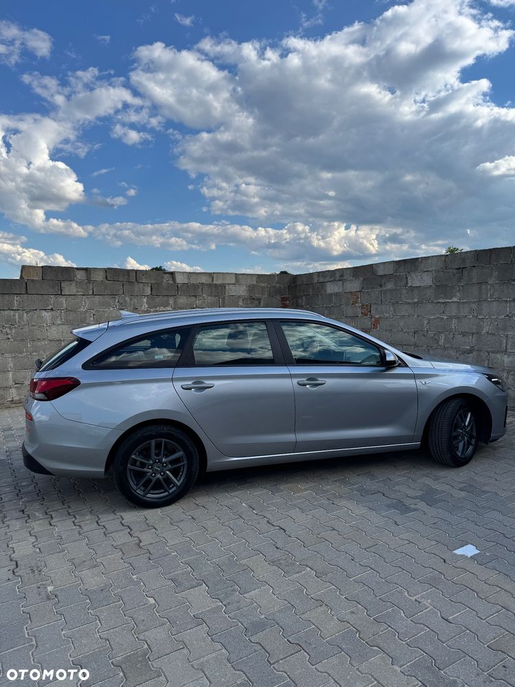 Hyundai i30 1.5 DPI Modern - 10