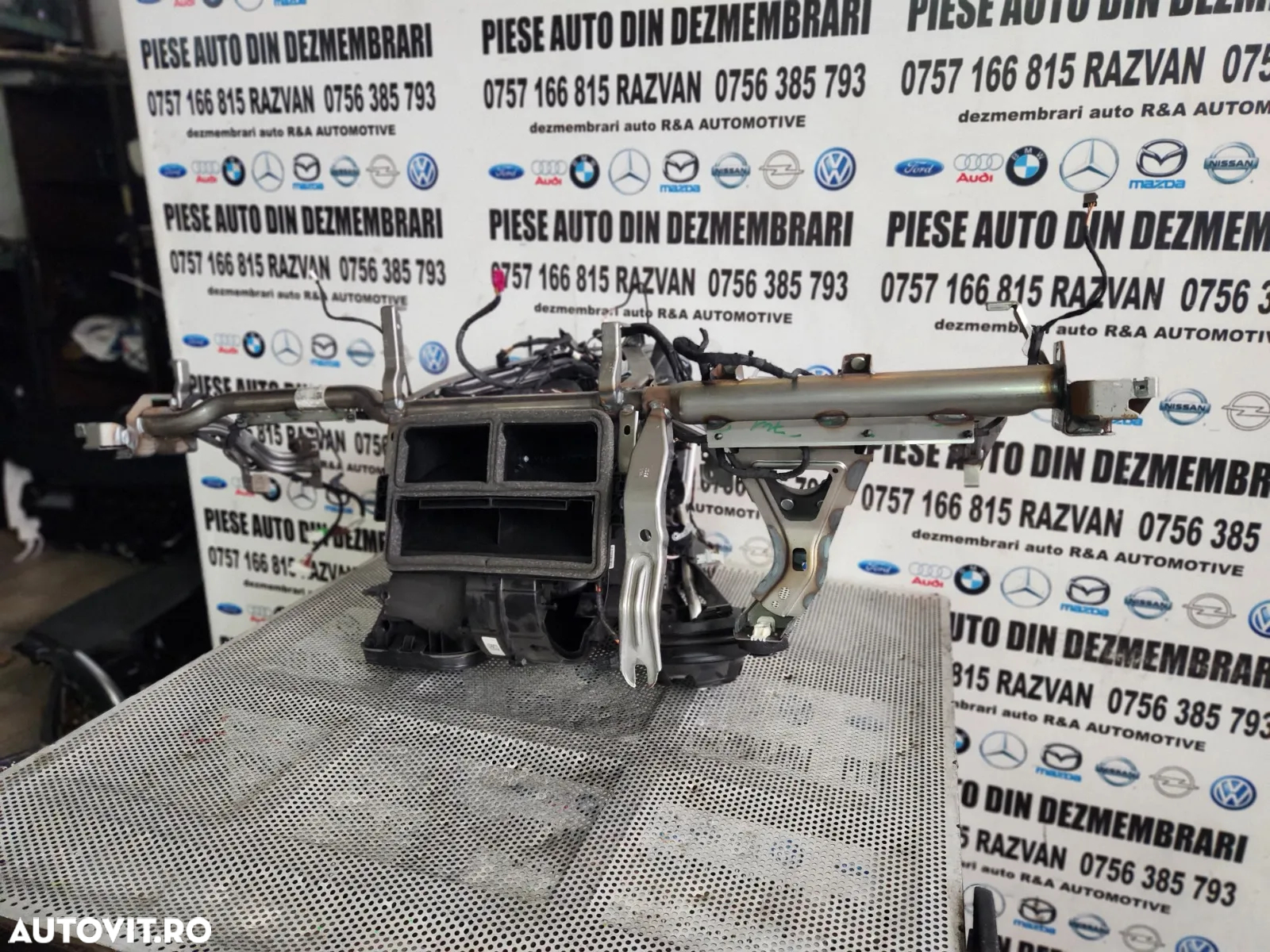 Tulumba Carcasa Aeroterma Armatura Traversa Bord Bmw F40 F41 Volan Stanga Dezmembrez Bmw F40 M Pake - 4