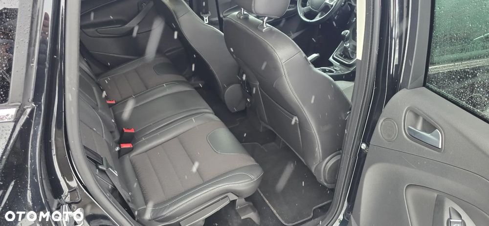 Ford Kuga 2.0 TDCi 4x4 Individual - 12