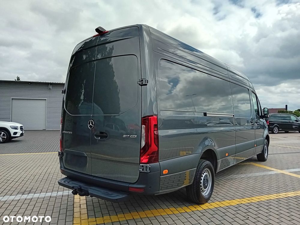 Mercedes-Benz Sprinter - 6