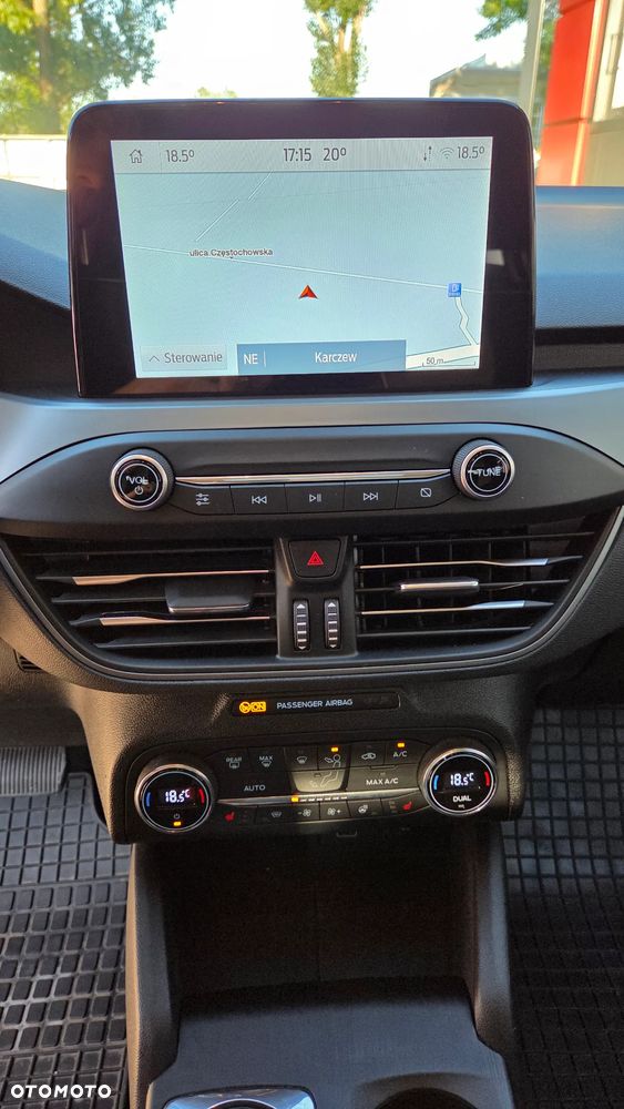 Ford Focus Turnier 1.5 EcoBlue Start-Stopp-System TITANIUM STYLE - 22