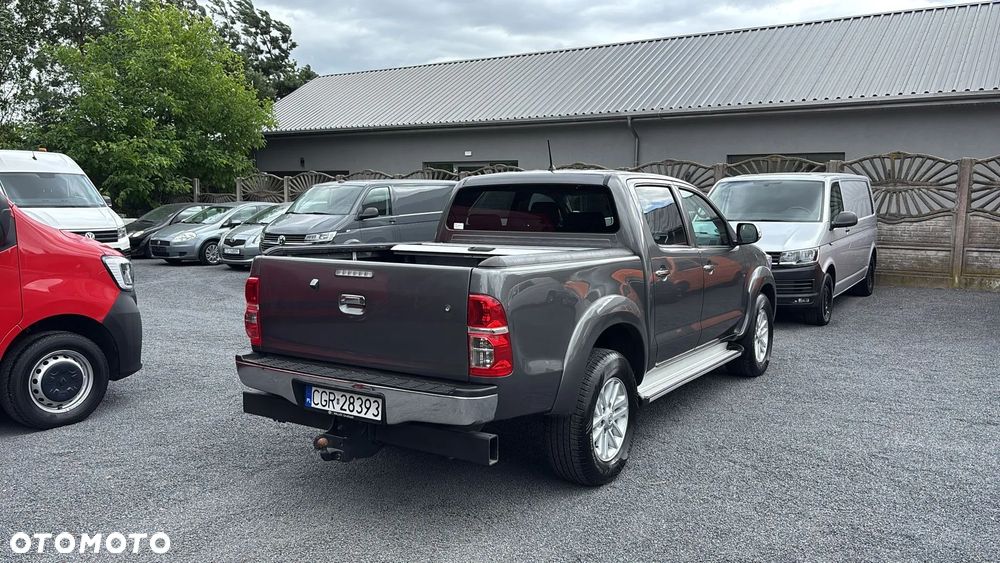 Toyota Hilux 4x4 Double Cab Life - 37