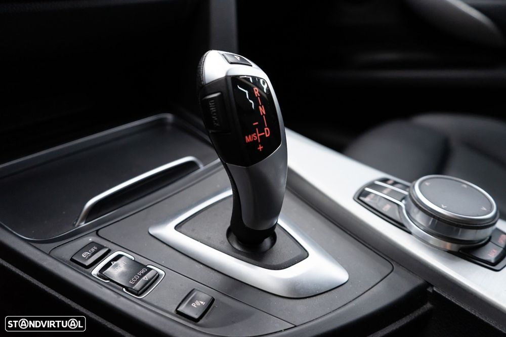 BMW 320 Gran Turismo d xDrive Sport-Aut. M Sport - 31