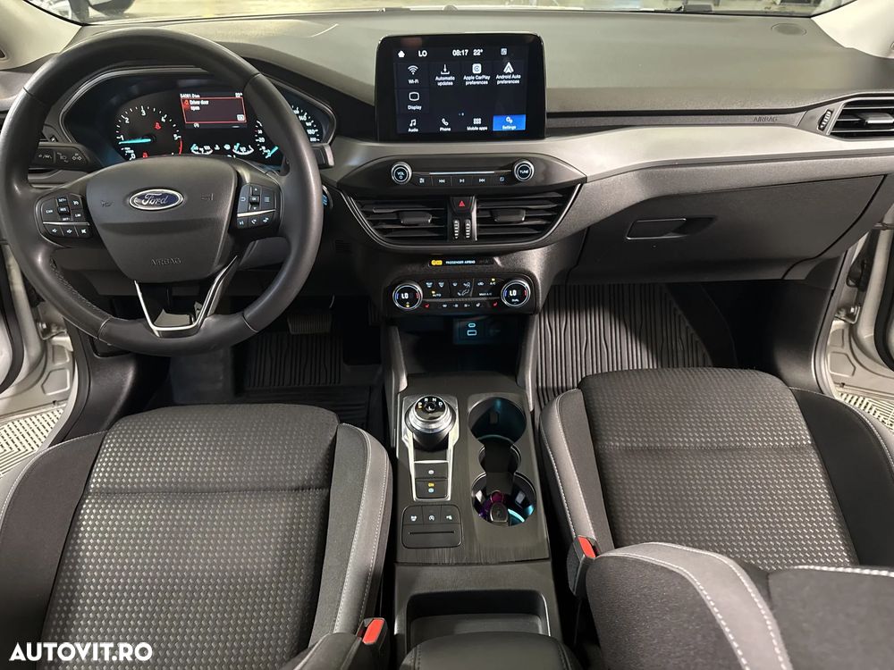 Ford Focus - 10