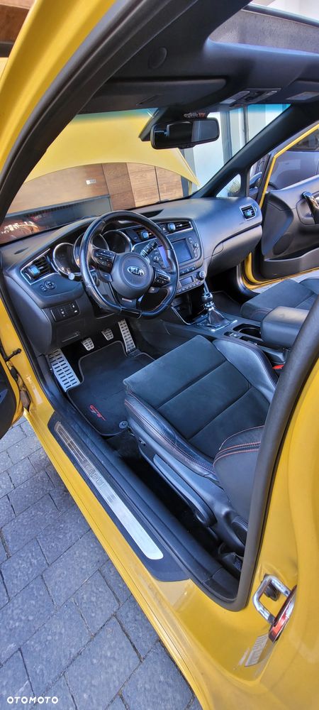 Kia Ceed 1.6 T-GDI GT-Track - 9