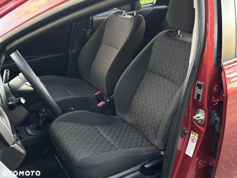 Toyota Yaris - 5