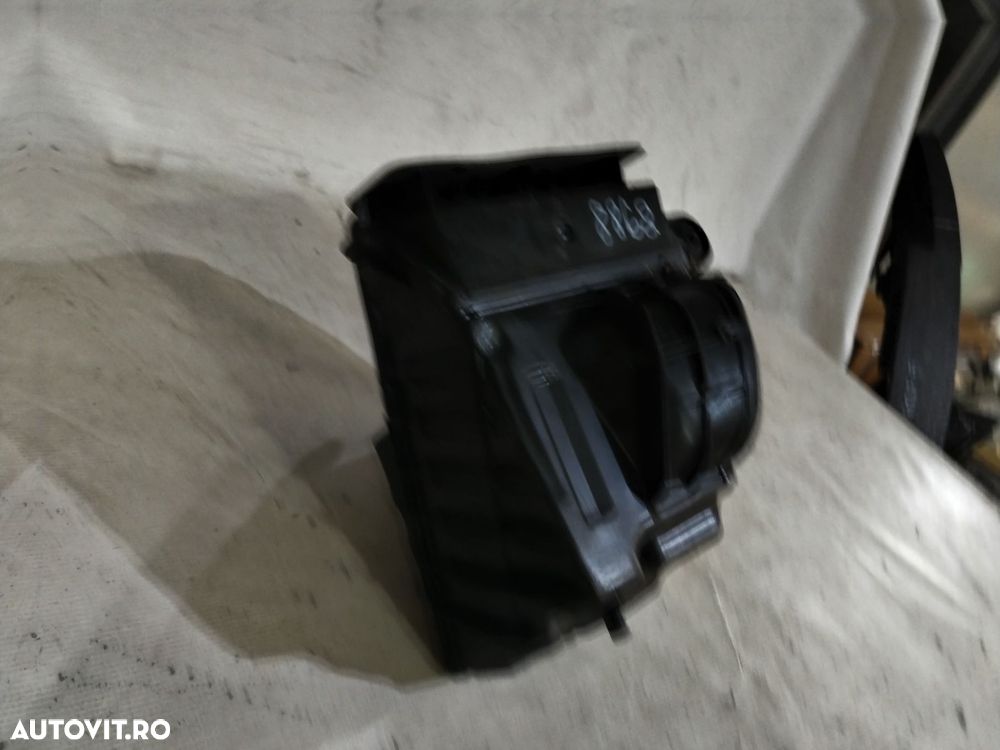 Carcasa filtru aer, Renault Megane 3, 2008, 2009, 2010, 2011, 2012, 2013, 2014, 2015, cod origine OE 8200947663. - 2