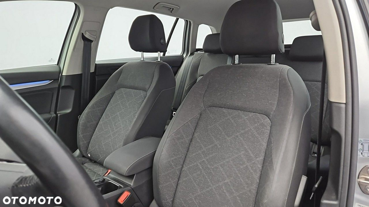 Volkswagen Golf VIII 2.0 TDI Life - 11