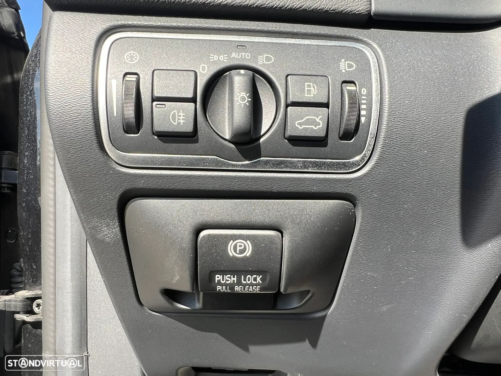 Volvo V60 D2 Geartronic Powershift Momentum - 11
