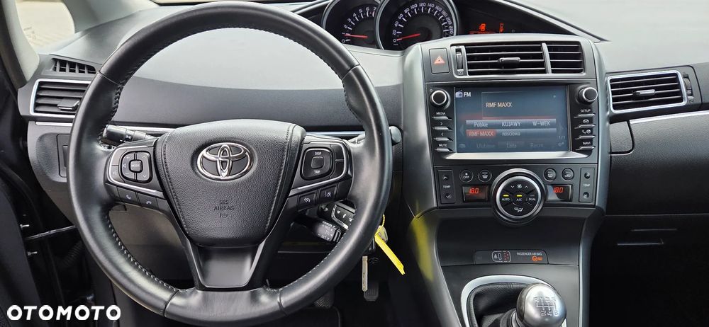 Toyota Verso 1.8 Premium EU5 7os - 11