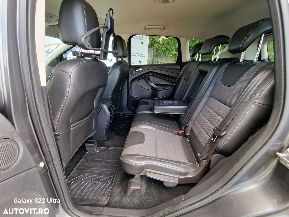 Ford Kuga 2.0 TDCi 4x4 Aut. ST-Line - 25