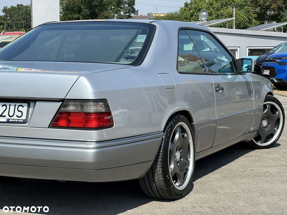 Mercedes-Benz W124 (1984-1993) - 11