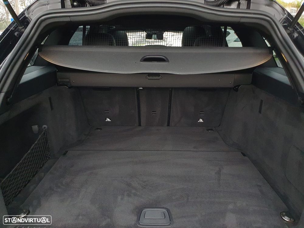 Mercedes-Benz C 300 d AMG Line - 39