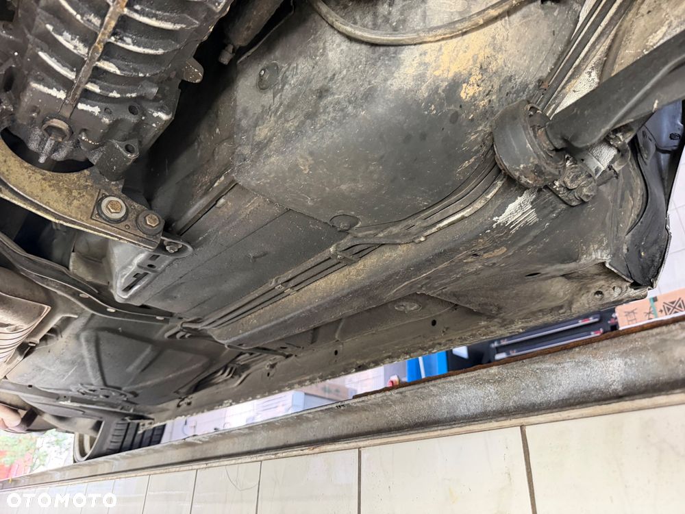 BMW Seria 3 320i - 29