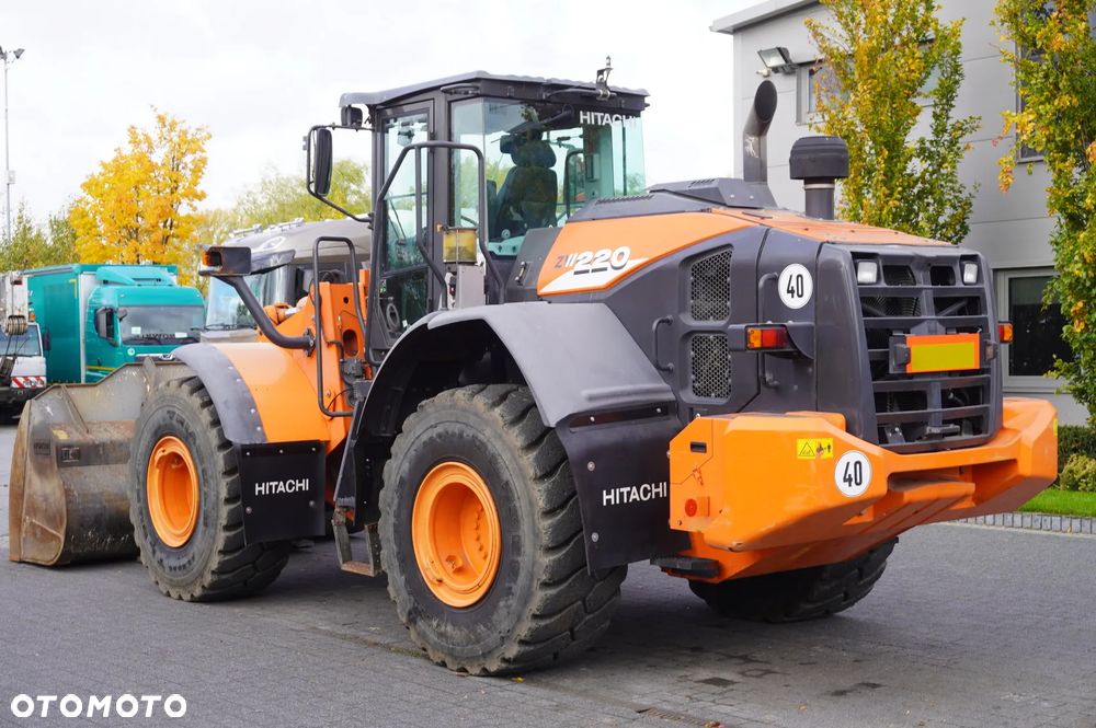 Hitachi ZW220 / 2 łyżki / Ładowarka przegubowa_241155 - 4