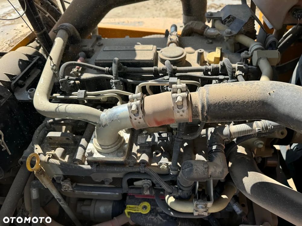 Thwaites MACH2090 - 6