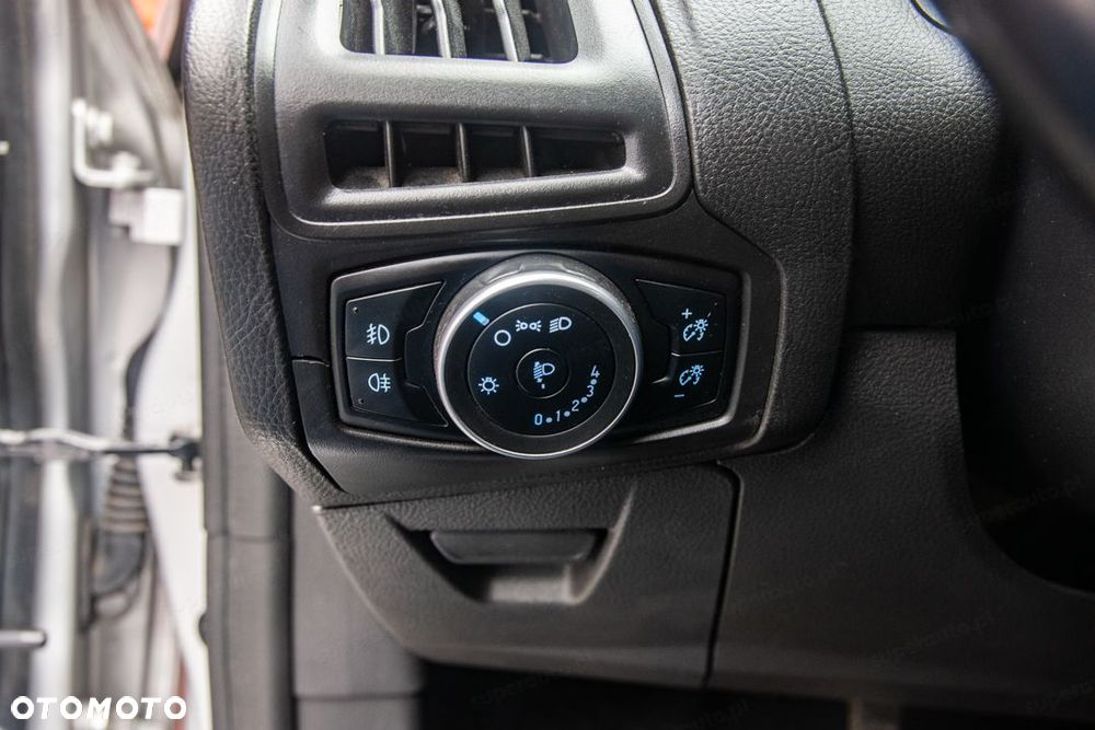 Ford Focus - 13