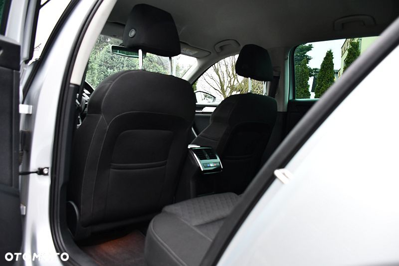 Skoda Superb 1.6 TDI DSG Style - 23