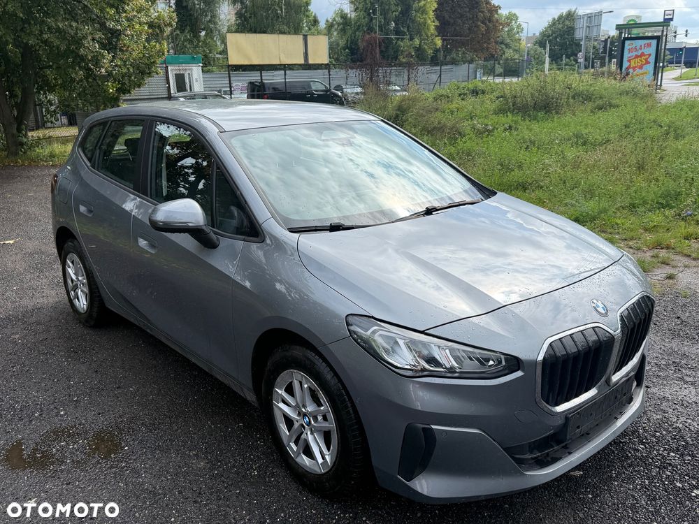BMW Seria 2 218d - 12