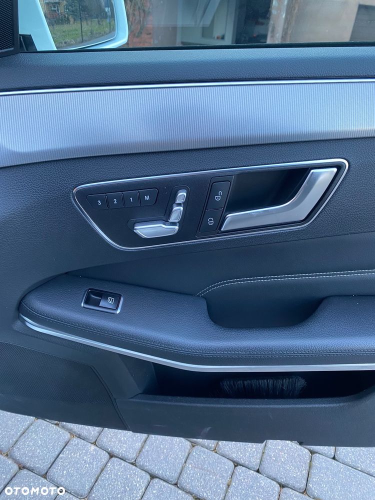 Mercedes-Benz Klasa E 350 BlueTEC 4-Matic Avantgarde - 11