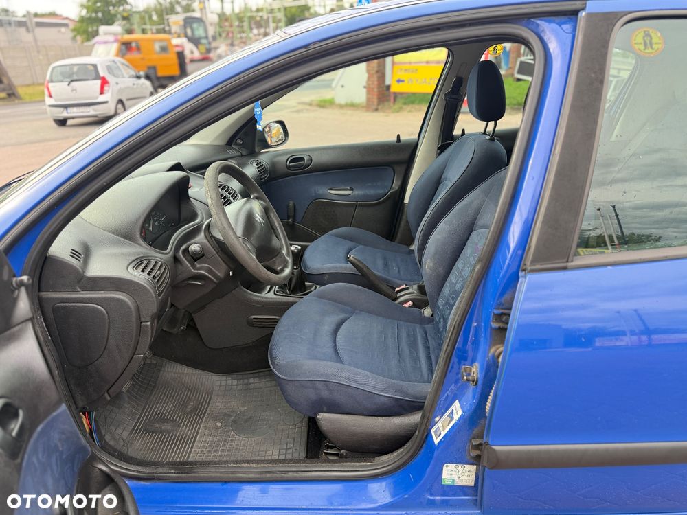 Peugeot 206 1.1 XR Presence - 11