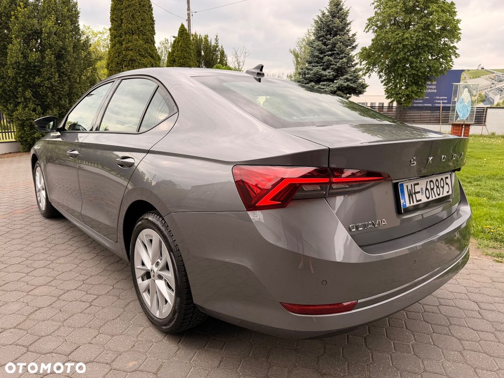 Skoda Octavia 1.5 TSI ACT Ambition - 8